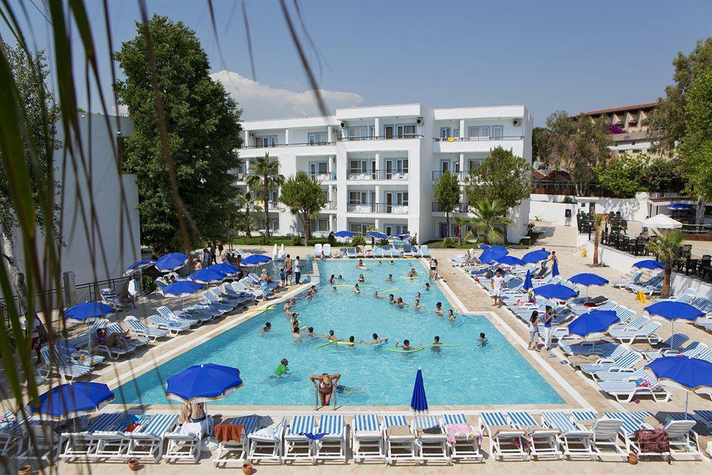 Larissa Beach Club Sidé Extérieur photo