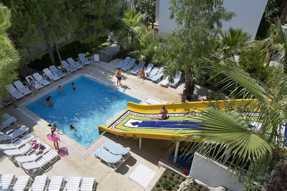 Larissa Beach Club Sidé Extérieur photo