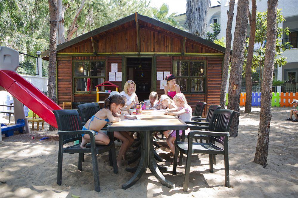 Larissa Beach Club Sidé Extérieur photo