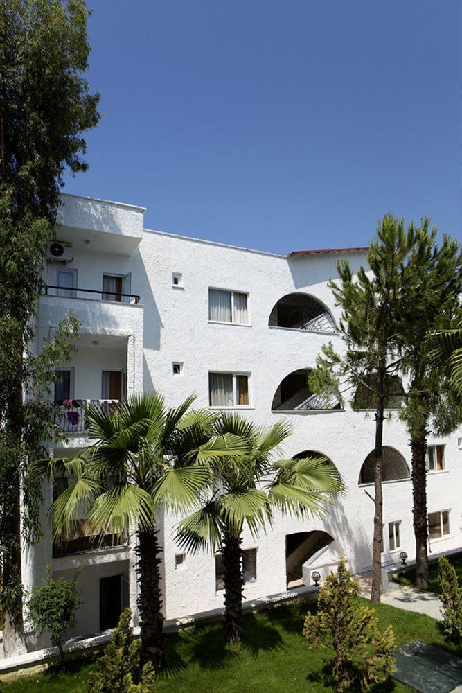 Larissa Beach Club Sidé Extérieur photo