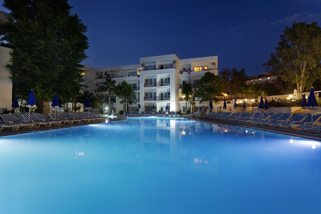 Larissa Beach Club Sidé Extérieur photo